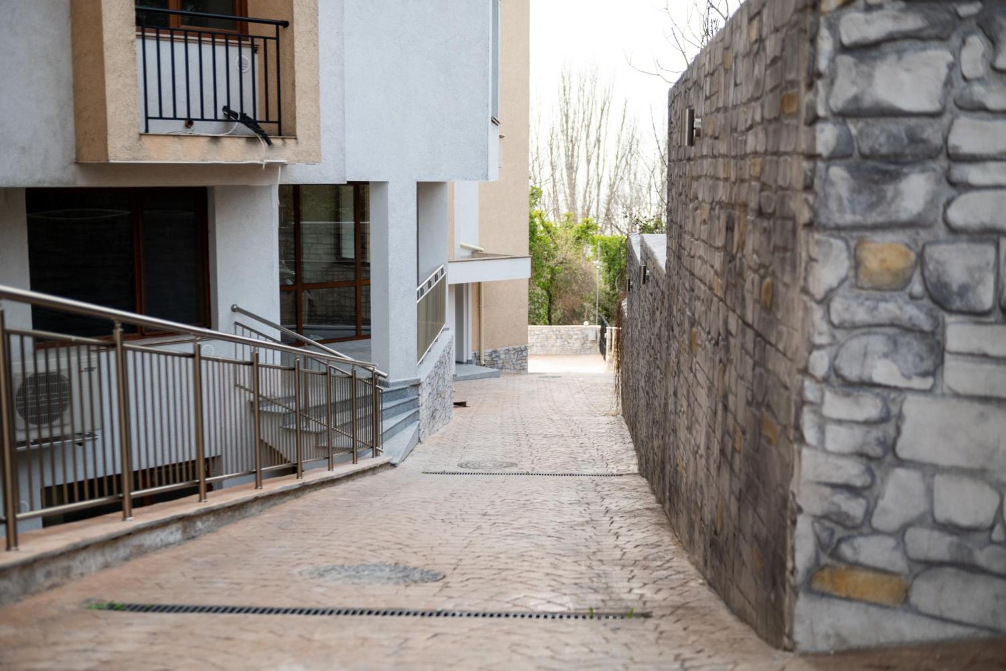 Queen'S Garden Balchik Apartment Exterior foto