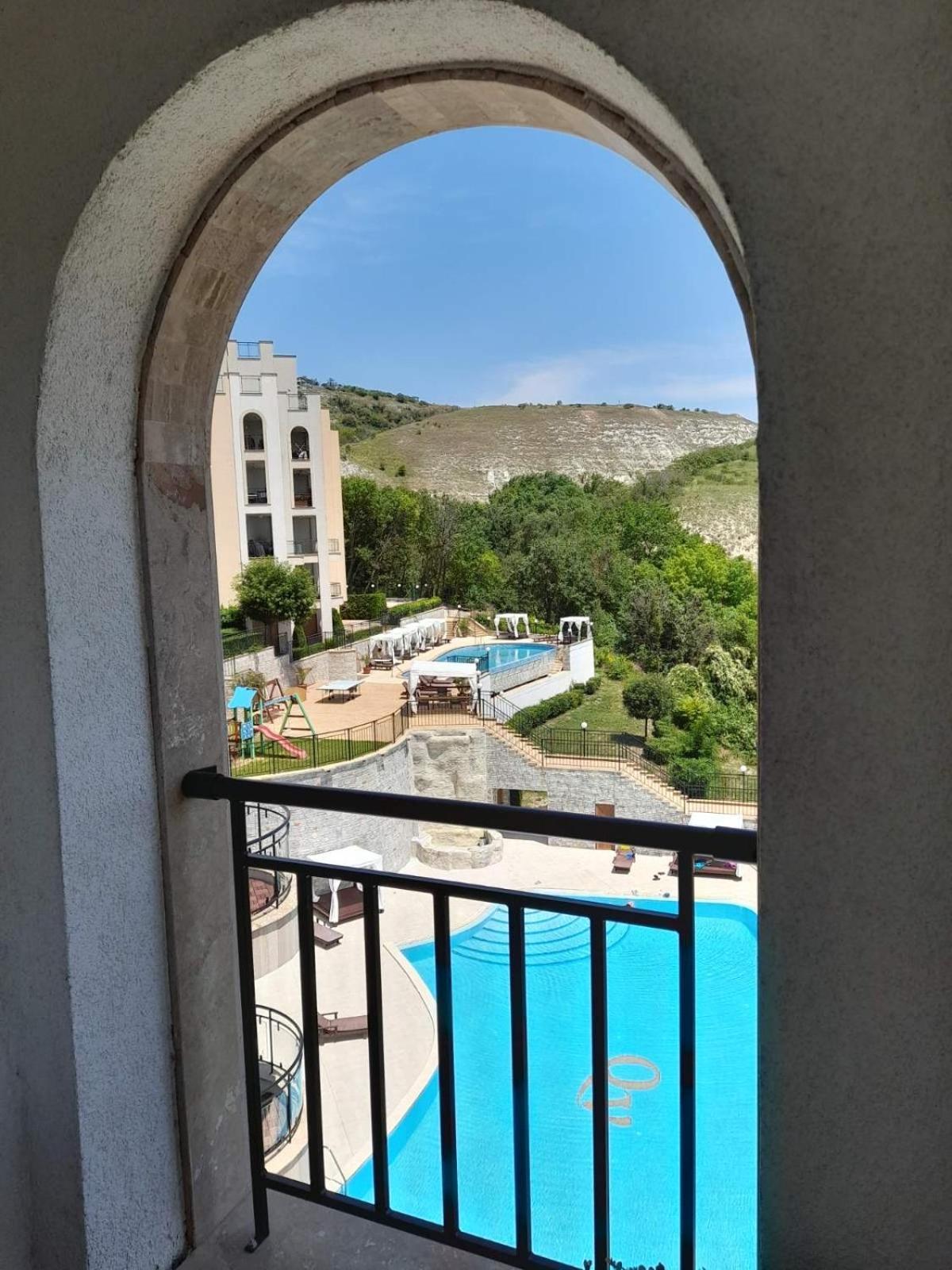 Queen'S Garden Balchik Apartment Exterior foto